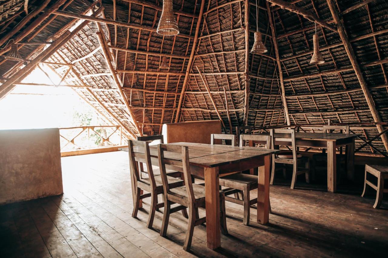 Raha Lodge Zanzibar Boutique Hotel ジャンビアニ エクステリア 写真