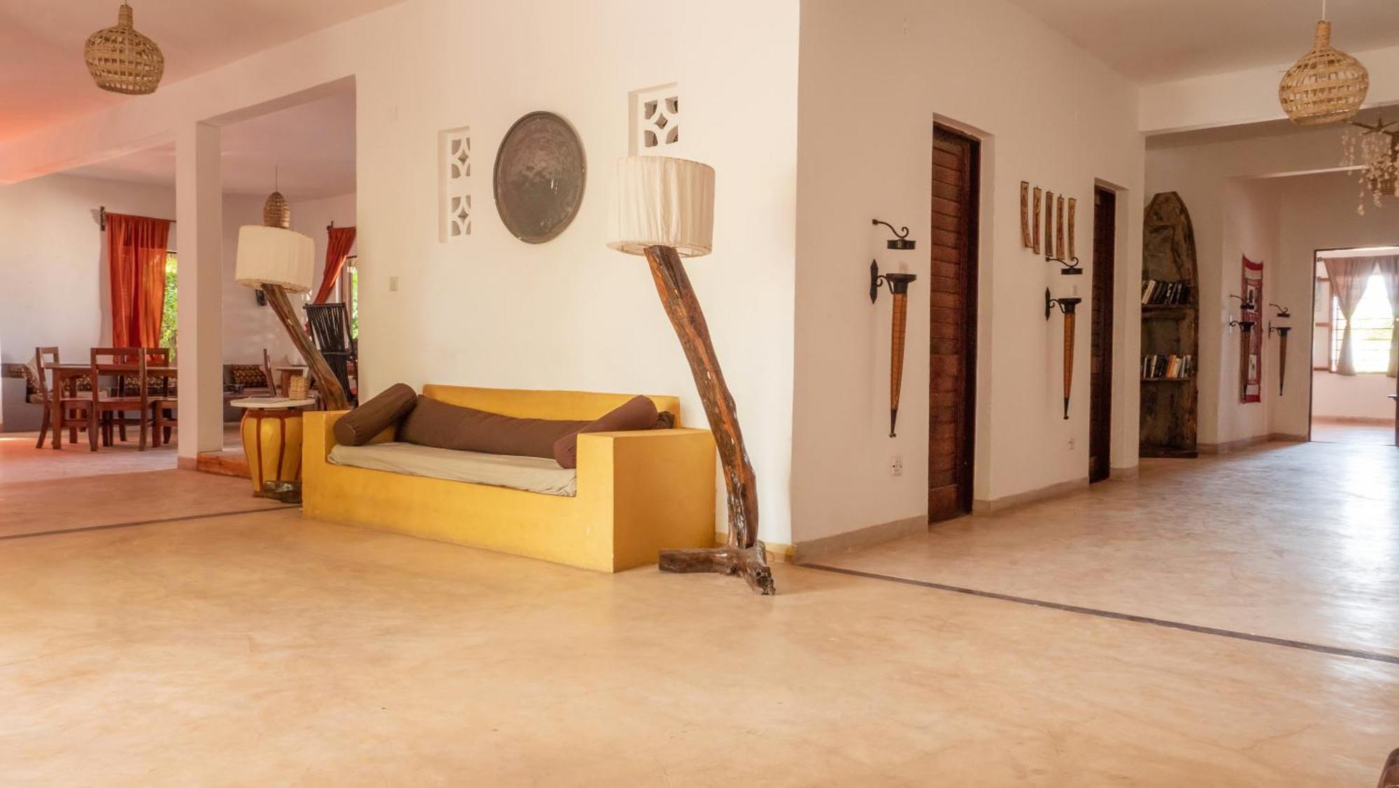 Raha Lodge Zanzibar Boutique Hotel ジャンビアニ エクステリア 写真