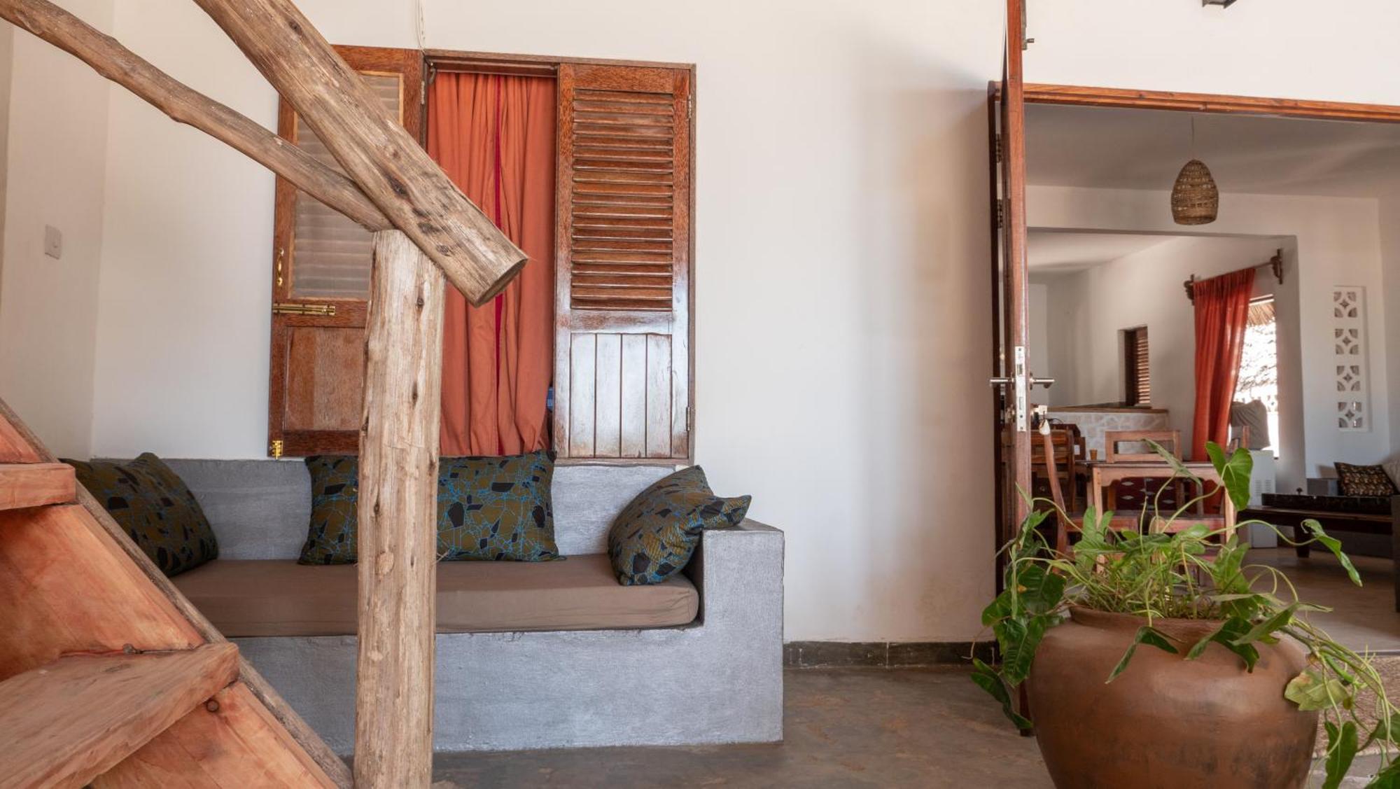 Raha Lodge Zanzibar Boutique Hotel ジャンビアニ エクステリア 写真