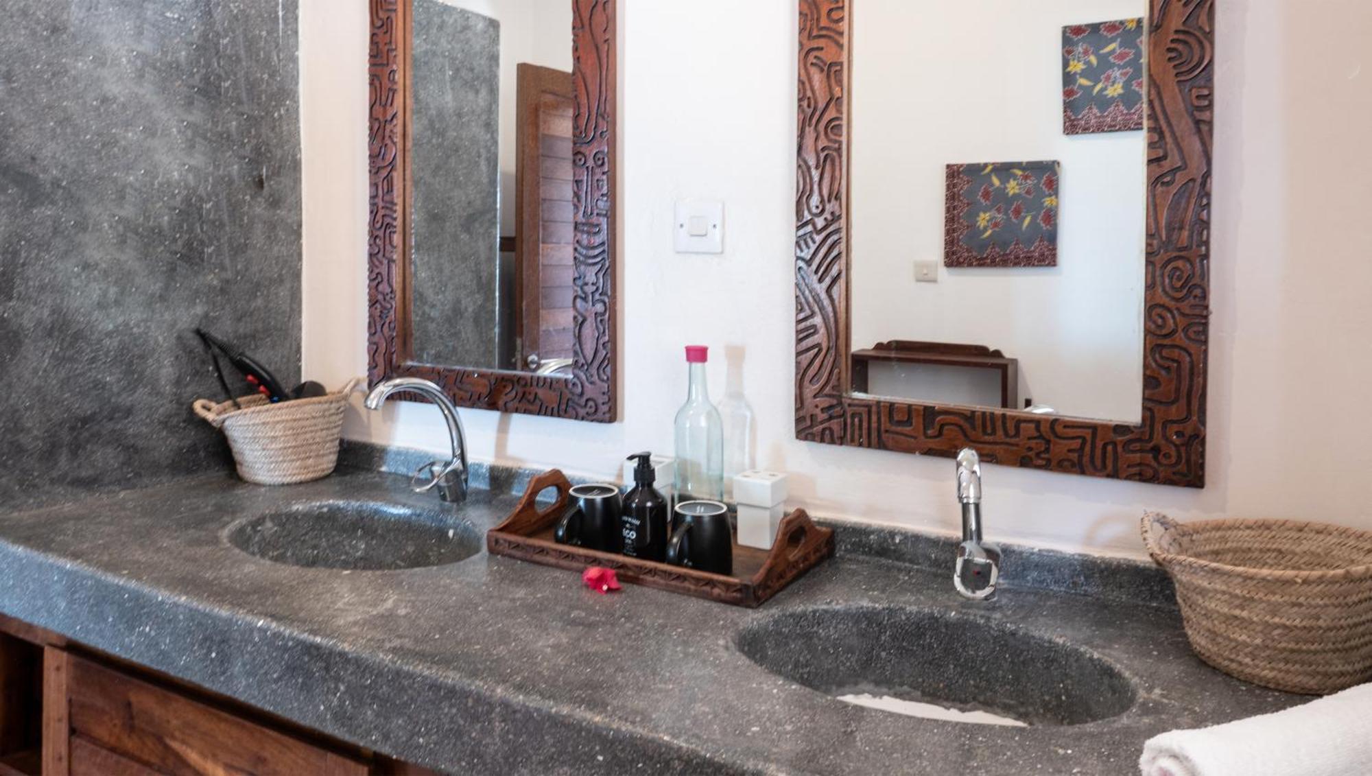 Raha Lodge Zanzibar Boutique Hotel ジャンビアニ エクステリア 写真