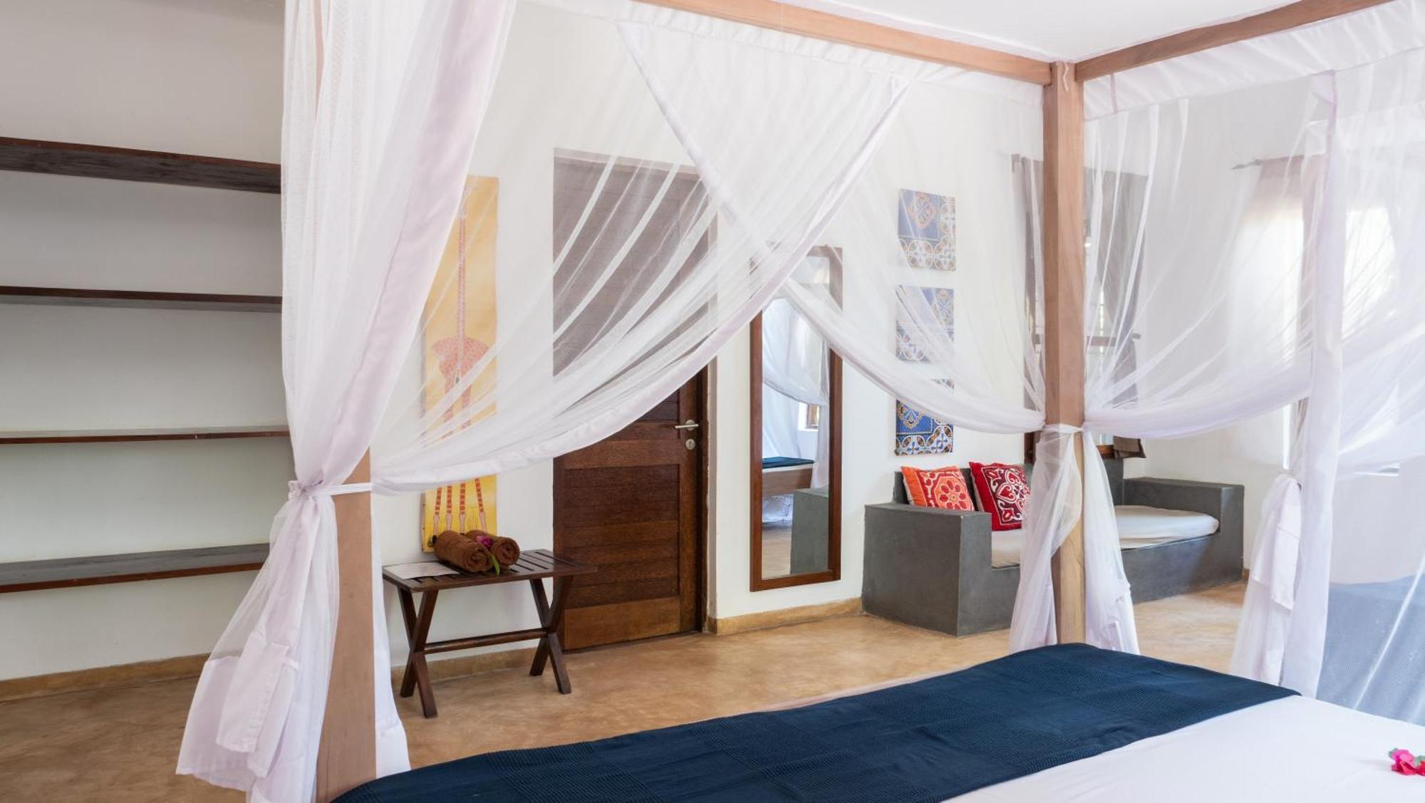 Raha Lodge Zanzibar Boutique Hotel ジャンビアニ エクステリア 写真