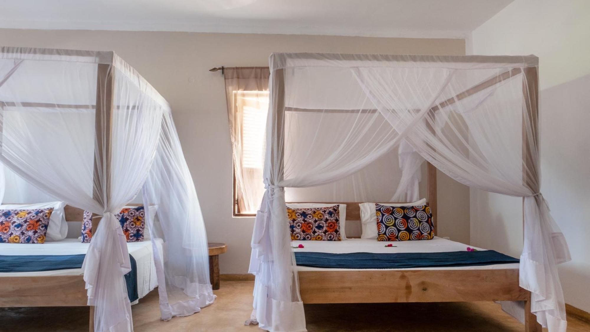 Raha Lodge Zanzibar Boutique Hotel ジャンビアニ エクステリア 写真