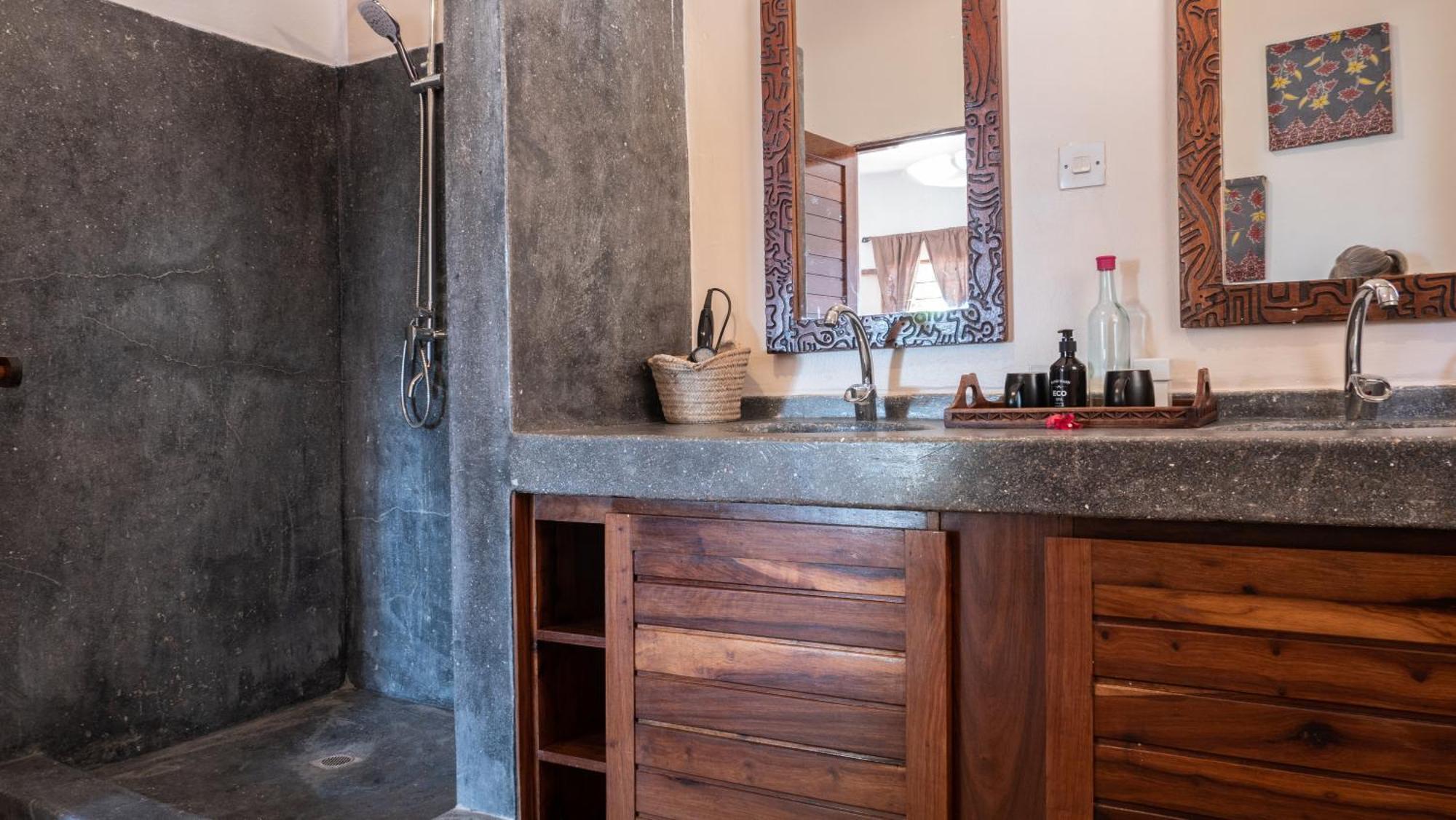 Raha Lodge Zanzibar Boutique Hotel ジャンビアニ エクステリア 写真